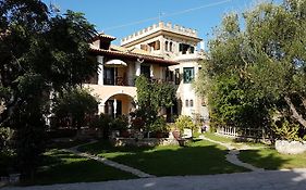 Castello Bellos Studios
